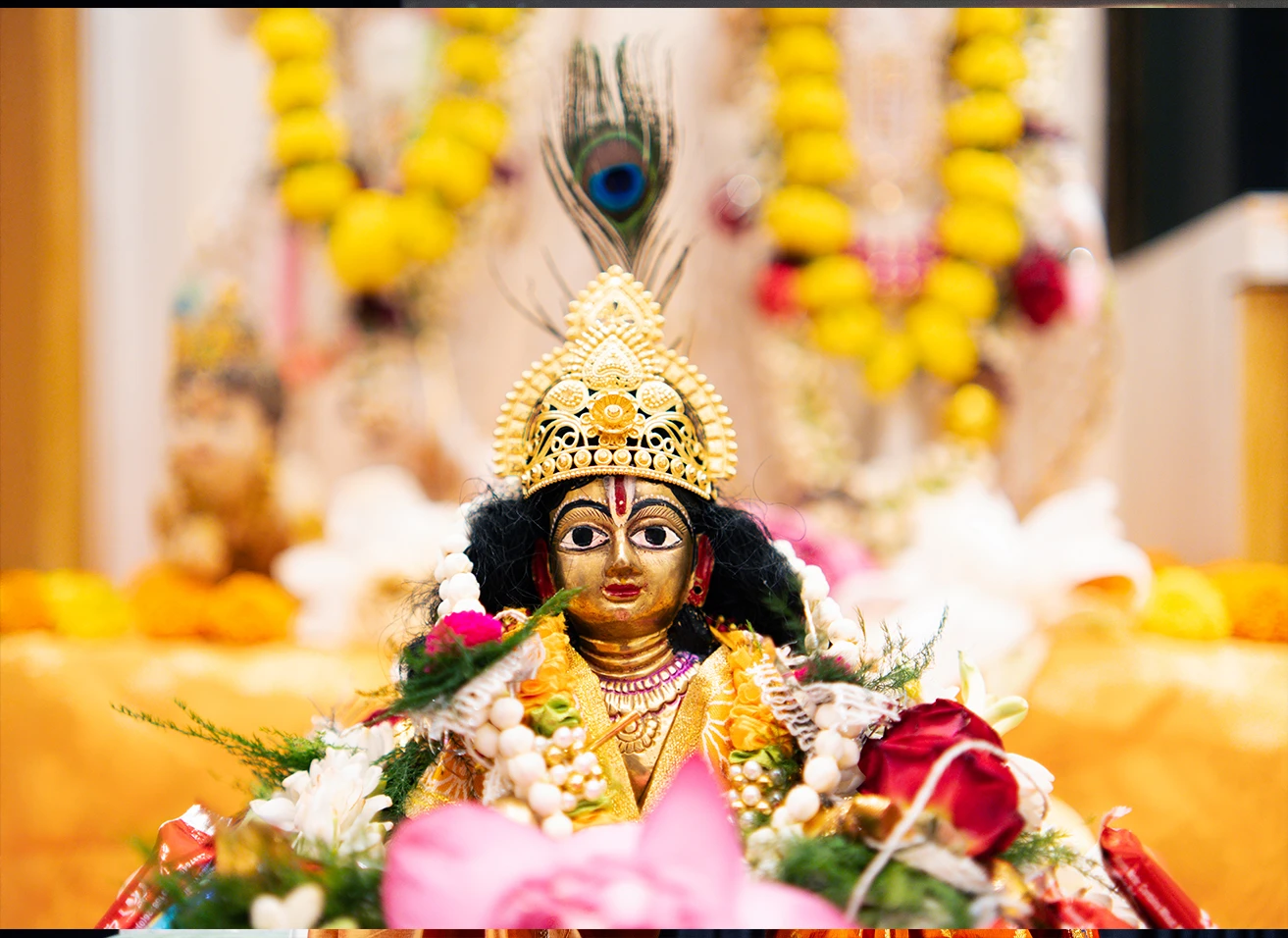 Devotees attending Krishna Janmashtami Puja with Gopal Santan Jaap at Nabatara Institute led by Gaurav Tribedi