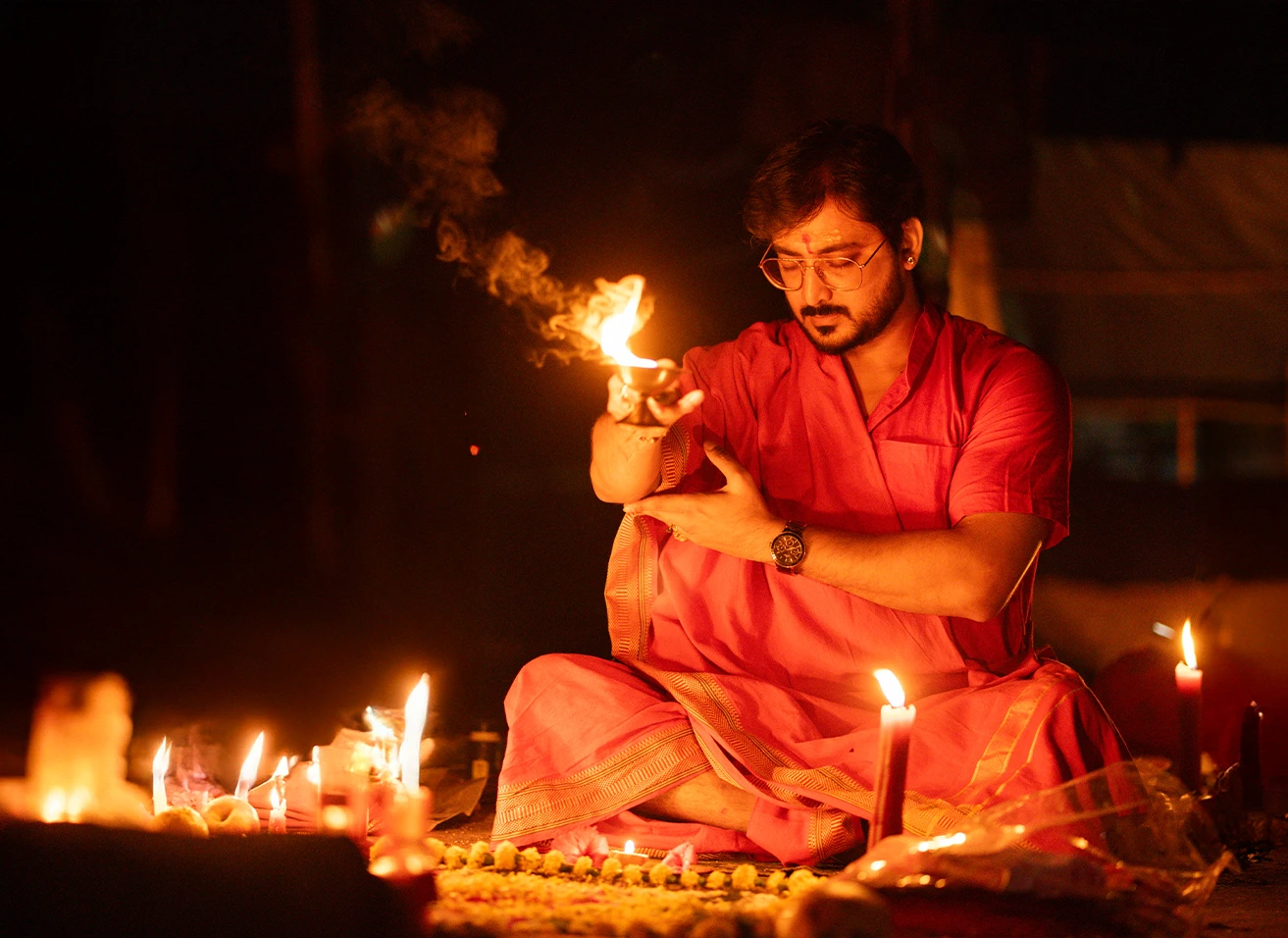 Gaurav Tribedi leading the Panchamahabhuta Balancing Workshop at Nabatara Institute.