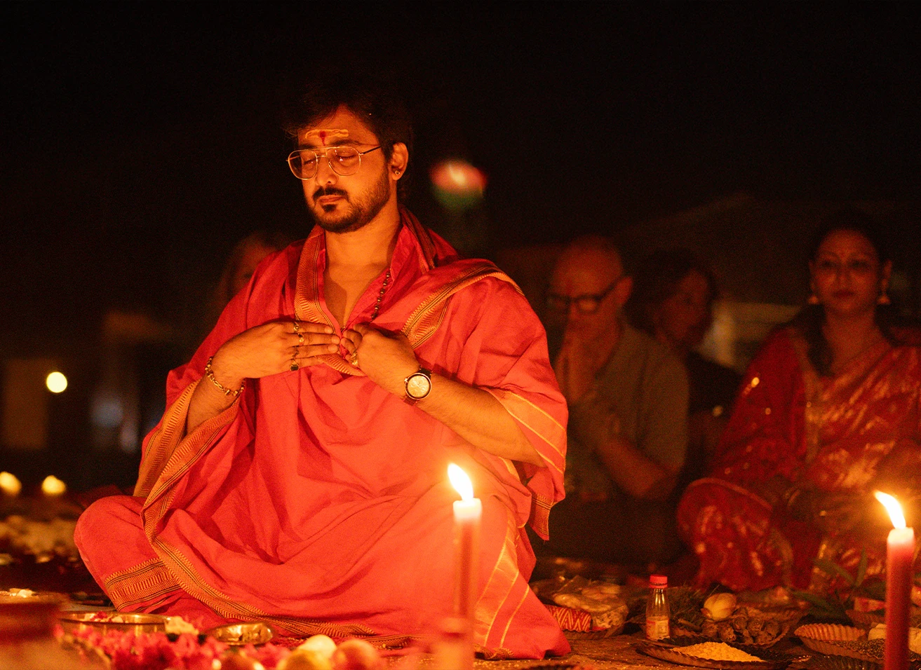 Gaurav Tribedi leading the Live Beej Mantra Chanting and Healing Session at Nabatara Institute